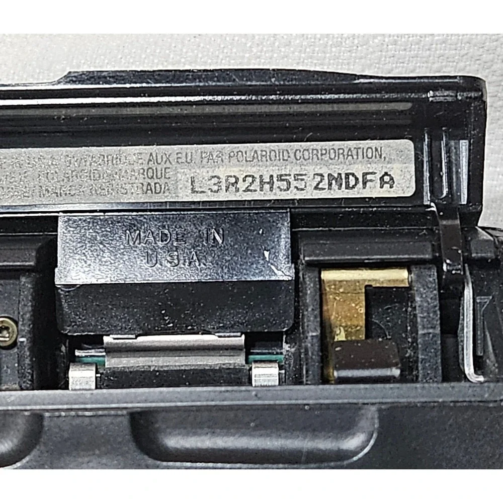 Polaroid Captiva SLR Auto Focus 95 Instant Film Camera‎ with Strap